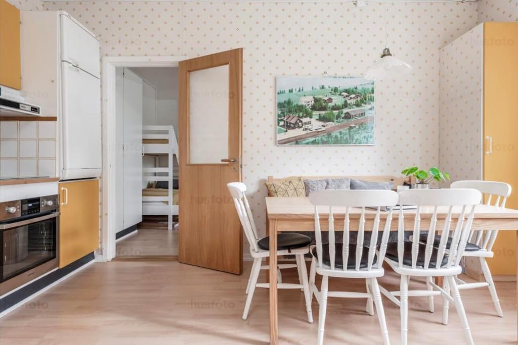 Fjaellnaera Stuga Med Laengdspar & Sjoe I Naerheten Vemhan Экстерьер фото